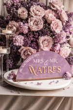 Numery na stół welurowe złote akrylowe  Stojak z numerkiem na stół Pary Młodej, lawendowa tabliczka na stol Pary Mlodej, welurowy numerek na stół weselny tabliczka na stół weselny w stylu glamour3