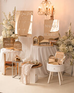 Numery na stół welurowe złote akrylowe  złoty stojak z numerkiem na stół Pary Młodej, tabliczka na stol Pary Mlodej, akrylowy numerek na stół weselny, numeracja stołów weselnych w stylu glamour 4