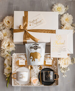  Prezenty dla Młodej Pary  Zestawy z Filiżanką lub Kubkiem Kreatywne pomysły na prezent ślubny dla Młodej Pary, co dać zamiast kwiatów, filiżanki dla Pary młodej z napisami, box z filiżankami dla Pary Młodej0