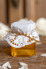  Prezenty dla Młodej Pary  Zestawy z Filiżanką lub Kubkiem Wyjątkowy prezent ślubny filiżanki serduszka z napisem LOVE  12