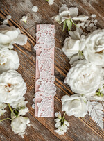 Prezenty dla Panny Młodej  Zestawy na wieczór Panieński z Koszulką Unikalny Prezent dla Panny Młodej Koszulka Damska z Napisami T-Shirt ze Złotym Napisem i Podwiązka  5