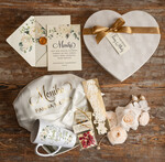 Prezenty dla Panny Młodej  Zestawy ze Szlafrokiem pomysł na prezent dla Panny Młodej satynowy szlafrok ze Złotymi Literami   1