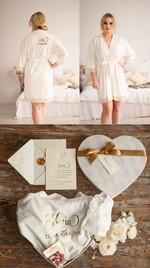 Prezenty dla Panny Młodej  Zestawy ze Szlafrokiem prezent dla Panny Młodej welurowy szlafrok z napisem na plecach welurowe ozdobne pudełko0