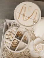 Prezenty dla Panny Młodej  Zestawy ze Szlafrokiem prezent dla Panny Młodej , pomysł na prezent od świadkowej szlafrok z napisami, Box prezentowy dla Panny Młodej ze szlafrokiem, zestaw prezentowy dla Panny Młodej 9