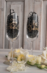  Prezenty dla Młodej Pary  zestawy i akcesoria do wina i drinków Co dać na prezent dla Młodej Pary, Co warto dać na prezent ślubny, eleganckie złote kieliszki mąż i żona, prezenty dla Młodej Pary 7