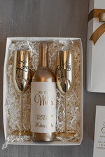  Prezenty dla Młodej Pary  zestawy i akcesoria do wina i drinków pomysły na prezenty z okazji ślubu dla Młodej Pary, Co dla nowożeńcom zamiast kwiatów, złote kieliszki dla Młodej Pary, kieliszki Mąż Żona3