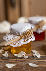  Prezenty dla Młodej Pary  zestawy i akcesoria do wina i drinków Praktyczny prezent ślubny dla Młodej Pary zestaw do trunków, naklejka na butelkę  9