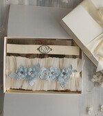 Panna Młoda  podwiązki ślubne tiulowa podwiązka dla Panny Młodej, podwiązki dla Panny Młodej z ozdobnymi kamieniami, dwie podwiązki ślubne, podwiązka dla Panny Młodej z inicjałami Pary Młodej0