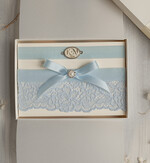 Panna Młoda  podwiązki ślubne podwiązka ślubna niebieska koronkowa i podwiązka z inicjałami Pary Młodej, dwie podwiązki ślubne, niebieska koronkowa podwiązka dla Panny Młodej2