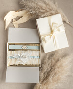 Panna Młoda  podwiązki ślubne tiulowa podwiązka ślubna, niebieska podwiązka ślubna, inicjały na podwiązce ślubnej, błękitna podwiązka z koronką, podwiązka ślubna koronkowa 0