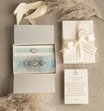 Prezenty dla Panny Młodej  podwiązki ślubne  Gotowy Zapakowany Prezet dla Panni Młodej, coś niebieskiego - prezent dla panny młodej, podwiązka ślubna z kryształkami, podwiązka z niebieskiego tiulu 0