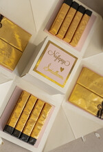 Prezenty dla świadków zestawy słodkości pudełka na prezenty Bombonierka exploding box - podziękowanie- dla świadkowej z bransoletką- czekoladki dla świadkowej - podziękowanie za świadkowanie 7