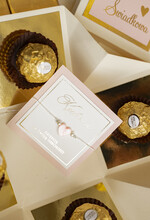 Prezenty dla świadków zestawy słodkości pudełka na prezenty Bombonierka exploding box - podziękowanie- dla świadkowej z bransoletką- czekoladki dla świadkowej - podziękowanie za świadkowanie 9