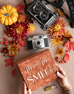 Albumy ślubne Pudełka na zdjęcia  pudełko na zdjęcia welurowe pudełko na zdjęcia ślubne, pamiątka ślubu, pudełko od fotografa dla pary młodej, pamiątkowe pudełko na zdjecia slubne, złote napisy na pudełku1