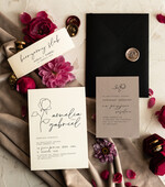 Zaproszenia ślubne Proste i Nowoczesne  nowoczesne zaproszenia slubne w kolorze ecru z czarna kopertą, proste zaproszenia na ślub, delikatne zaproszenia slubne, eleganckie zaproszenia na slub1