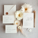 Zaproszenia ślubne Proste i Nowoczesne  nowoczesne zaproszenia slubne w kolorze ecru, proste zaproszenia na ślub, delikatne zaproszenia slubne, eleganckie zaproszenia na slub0