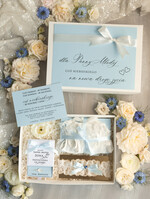 Prezenty dla Panny Młodej  zestawy z koszulką na noc poślubną Prezent na wieczór Panieński - komplet na noc poslubną box prezentowy z podwiązką i bransoletką coś niebieskiego 1