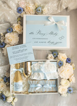 Prezenty dla Panny Młodej  zestawy z koszulką na noc poślubną Prezent na wieczór Panieński - komplet na noc poslubną box prezentowy z podwiązką coś niebieskiego 0