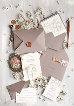 Zaproszenia ślubne Wydzierane Brzegi Darte zaproszenia ślubne z płatkami złota, delikatne zaproszenia na ślub ze złotem, zaproszenie glamour z jedwabną wstążką złote zaproszenia na ślub1