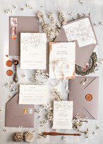 Zaproszenia ślubne Wydzierane Brzegi Darte zaproszenia ślubne z płatkami złota, delikatne zaproszenia na ślub ze złotem, zaproszenie glamour z jedwabną wstążką złote zaproszenia na ślub0