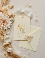 Zaproszenia ślubne z perełkami / tłoczeniem zaproszenia ślubne z perełkami w etui, minimalistyczne zaproszenie na ślub z perełki 9