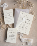 Zaproszenia ślubne z perełkami / tłoczeniem zaproszenia ślubne z perełkami, minimalistyczne zaproszenie na ślub z perełkami i kalką, rwane złocone zaproszenie na ślub cywilny perły4
