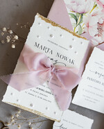 Zaproszenia ślubne z perełkami / tłoczeniem darte złocone zaproszenia ślubne z perełkami, różowe peonie zaproszenie na ślub z perełkam, rwane złocone zaproszenie na ślub cywilny perły i piwonie13