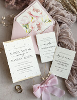 Zaproszenia ślubne z perełkami / tłoczeniem darte złocone zaproszenia ślubne z perełkami, różowe peonie zaproszenie na ślub z perełkam, rwane złocone zaproszenie na ślub cywilny perły i piwonie6