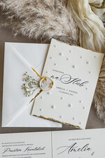 Zaproszenia ślubne z perełkami / tłoczeniem złocone zaproszenia ślubne z perełkami, minimalistyczne zaproszenie na ślub z perełkami, złote zaproszenie na ślub cywilny perły na zaproszeniach ślubnych6