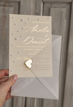 Zaproszenia ślubne z perełkami / tłoczeniem złocone zaproszenia ślubne z perełkami kalkowa koperta , minimalistyczne zaproszenie na ślub z perełkami i kalką, kalkowa koperta z perłami złocone zaproszenie na ślub cywilny perły16