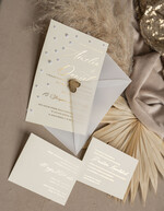 Zaproszenia ślubne z perełkami / tłoczeniem złocone zaproszenia ślubne z perełkami kalkowa koperta , minimalistyczne zaproszenie na ślub z perełkami i kalką, kalkowa koperta z perłami złocone zaproszenie na ślub cywilny perły6