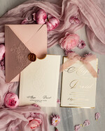 Zaproszenia ślubne z perełkami / tłoczeniem zaproszenia ślubne w kieszonce, eleganckie zaproszenia ślubne z jedwabną wstążką, tłoczone zaproszenia na ślub i wesele, tłoczone złote zaproszenie na ślub1