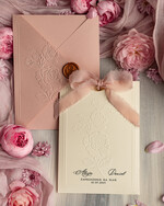 Zaproszenia ślubne z perełkami / tłoczeniem zaproszenia ślubne w kieszonce, eleganckie zaproszenia ślubne z jedwabną wstążką, tłoczone zaproszenia na ślub i wesele, tłoczone złote zaproszenie na ślub12