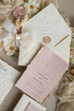 Zaproszenia ślubne z perełkami / tłoczeniem zaproszenia na ślub w plenerze2