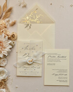 Zaproszenia ślubne z perełkami / tłoczeniem zaproszenia ślubne z perełkami kalkowa obwoluta, minimalistyczne zaproszenie na ślub z perełki 0