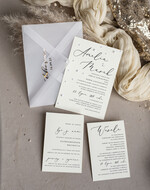 Zaproszenia ślubne z perełkami / tłoczeniem zaproszenia ślubne z perełkami, minimalistyczne zaproszenie na ślub z perełkami i kalką, rwane złocone zaproszenie na ślub cywilny perły12