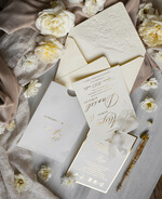 Zaproszenia ślubne z perełkami / tłoczeniem zaproszenia ślubne w kieszonce, eleganckie zaproszenia ślubne z jedwabną wstążką, tłoczone zaproszenia na ślub i wesele, tłoczone złote zaproszenie na ślub6