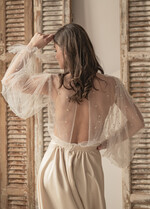 Panna Młoda Bolerka bolerka, narzutki, sweterki bolerko na letni ślub, bolerko z perełkami dla Panny Młodej, bolerko do sukni ślubnej w kolorze ecru, bolerko z szerokimi rękawami18