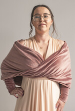 Panna Młoda Bolerka bolerka, narzutki, sweterki ślubna etola z weluru w kolorze pudrowego różu, różowe bolerko z weluru dla Panny Młodej, bolerko na ślub jesienią2