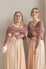 Panna Młoda Bolerka bolerka, narzutki, sweterki ślubna etola z weluru w kolorze pudrowego różu, różowe bolerko z weluru dla Panny Młodej, bolerko na ślub jesienią6