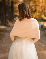 Panna Młoda Bolerka bolerka, narzutki, sweterki Welurowe Miekkie Bolerko Ślubne, Etola na jesienny ślub, Narzutka do sukni ślubnej z weluru, bolerko ślubne z weluru8