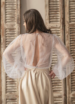 Panna Młoda Bolerka bolerka, narzutki, sweterki bolerko na letni ślub, bolerko z perełkami dla Panny Młodej, bolerko do sukni ślubnej w kolorze białym, bolerko z szerokimi rękawami10