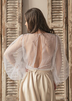 Panna Młoda Bolerka bolerka, narzutki, sweterki bolerko na letni ślub, bolerko z perełkami dla Panny Młodej, bolerko do sukni ślubnej w kolorze białym, bolerko z szerokimi rękawami13