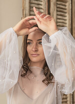 Panna Młoda Bolerka bolerka, narzutki, sweterki bolerko na letni ślub, bolerko z perełkami dla Panny Młodej, bolerko do sukni ślubnej w kolorze białym, bolerko z szerokimi rękawami9