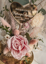 Prezenty, Podziękowania dla Rodziców Kompozycje Kwiatowe / Flowerboxy podziękowania dla Rodziców flowerbox z suszonych kwiatów, kompozycja z suszonych kwiatów w szklanej kopule, różowa wieczna róża, pomysł na prezent dla rodziców2