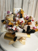 Prezenty dla Mamy flowerboxy, box ze słodyczami  prezent dla mamy, box dla mamy, słodki prezent dla mamy, kosz prezentowy dla mamy, zestaw słodyczy dla mamy, prezent na Dzień Mamy, upominek dla mamy, słodycze dla mamy1