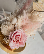 Prezenty dla Mamy flowerboxy, box ze słodyczami  flowerbox, pomysł na prezent prezent dla mamy kwiaty w kopule kompozycja z kwiatów suszonych wieczne roze,  kwiaty w szkle, rózowa wieczna róża11