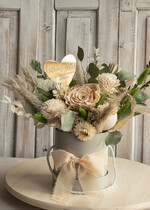 Prezenty dla Mamy flowerboxy, box ze słodyczami  prezent dla Mamy z okazji dnia Matki, kwiaty prezent dla mamy , kompozycja z suszonych kwiatów pomysł na prezent dla mamy, wieczne róże, flower box dla mamy3