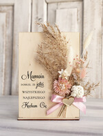 Prezenty dla Mamy flowerboxy, box ze słodyczami  drewniana tabliczka z życzeniami na dzień Mamy prezent dla Mamy z okazji dnia Matki, kwiaty prezent dla mamy, kompozycja z suszonych kwiatów0