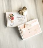 Prezenty dla Mamy kwiaty flowerboxy biała tabliczka z życzeniami na dzień Mamy prezent dla Mamy z okazji dnia Matki, kwiaty prezent dla mamy, kompozycja z suszonych kwiatów pomysł na prezent dla mamy3